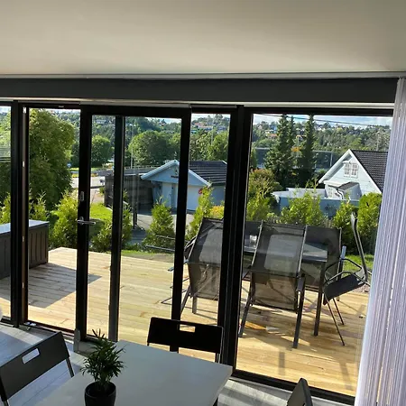Leilighet * Kristiansand